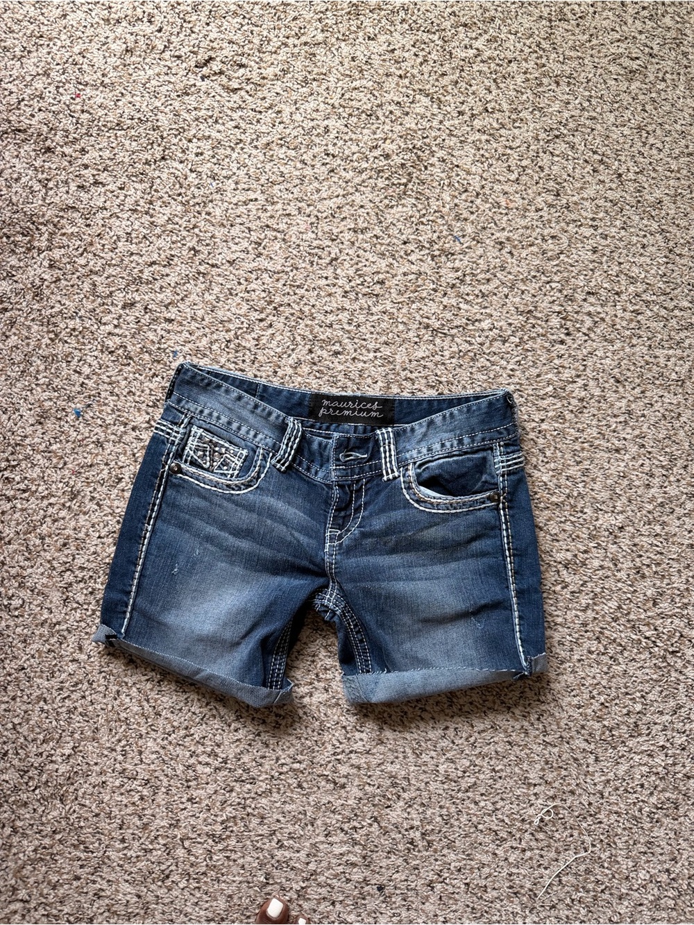 Vintage y2k low rise rhinestone studded Maurices Dark Blue Denim Women’s Shorts